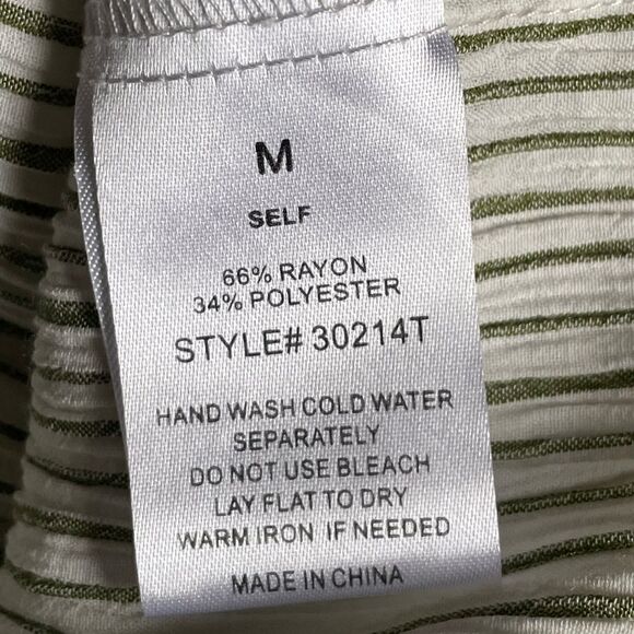 Blue B Collection Ivory & Green Button Down Sleeveless Collared Blouse (Size: M) - Picture 7 of 11